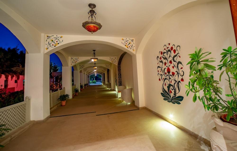 מלון Ramada By Wyndham Jaipur Jaisinghpura מראה חיצוני תמונה
