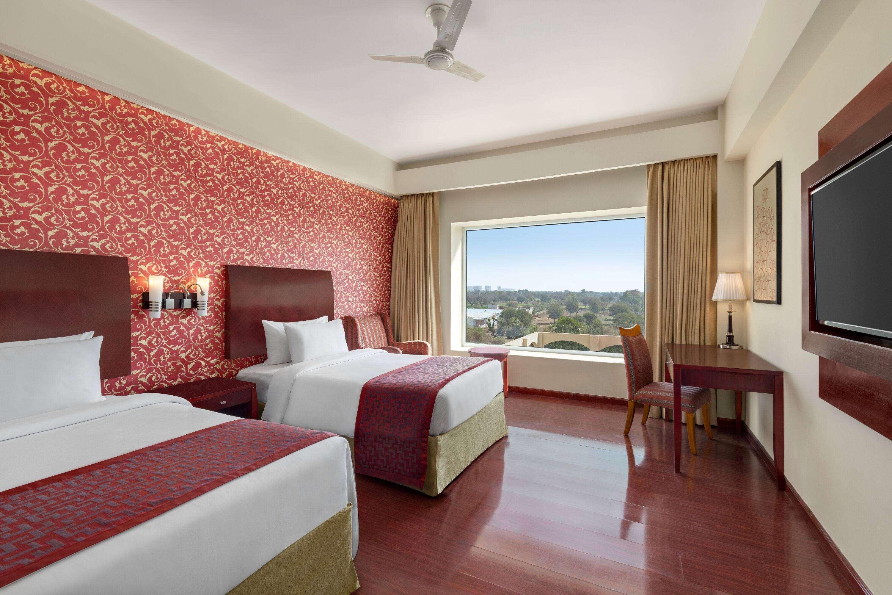 מלון Ramada By Wyndham Jaipur Jaisinghpura מראה חיצוני תמונה